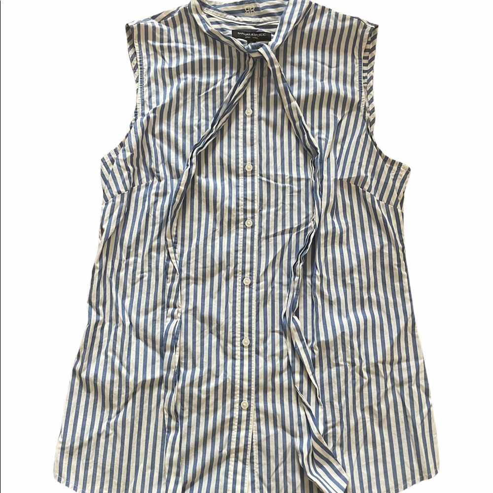 Banana Republic sleeveless blouse